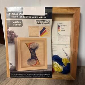 Vortex Stitched String Art Shadow Box Kit Leisure Arts NEW